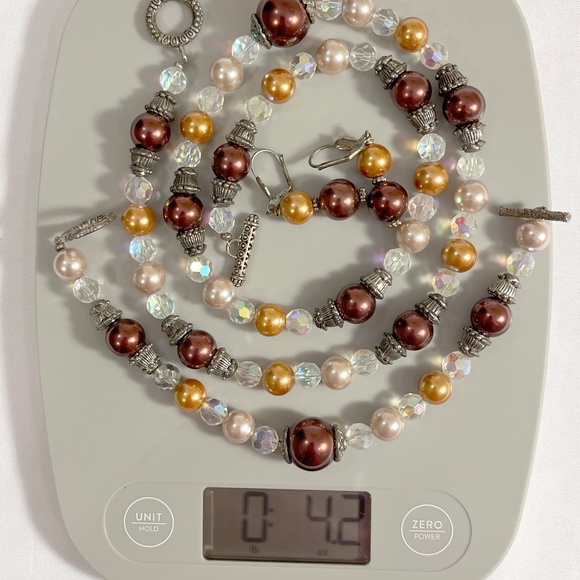 Jewelry Women's Necklace, Bracelet and Earrings Set - Picture 9 of 12